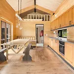 4 Bedroom Stunning In * Hjelmeland