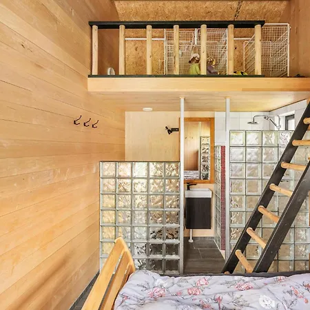 4 Bedroom Stunning In