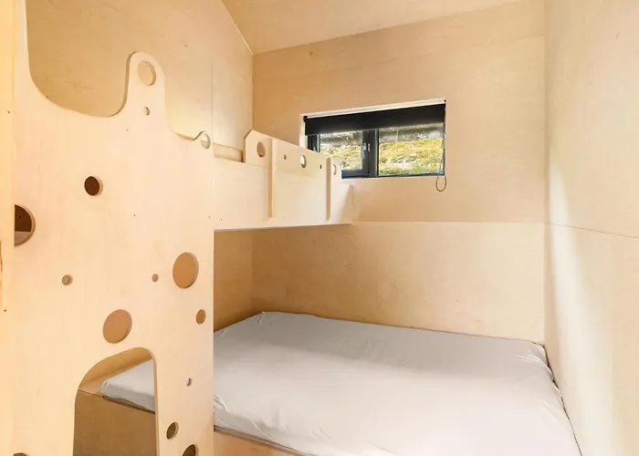 4 Bedroom Stunning In Hébergement de vacances