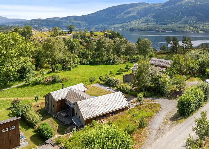 4 Bedroom Stunning In *