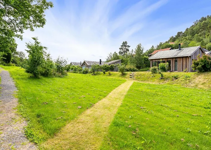 4 Bedroom Stunning In Hjelmeland