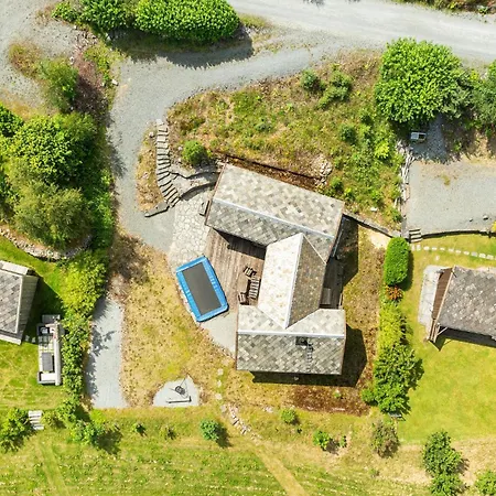 4 Bedroom Stunning In Semesterbostad Hjelmeland